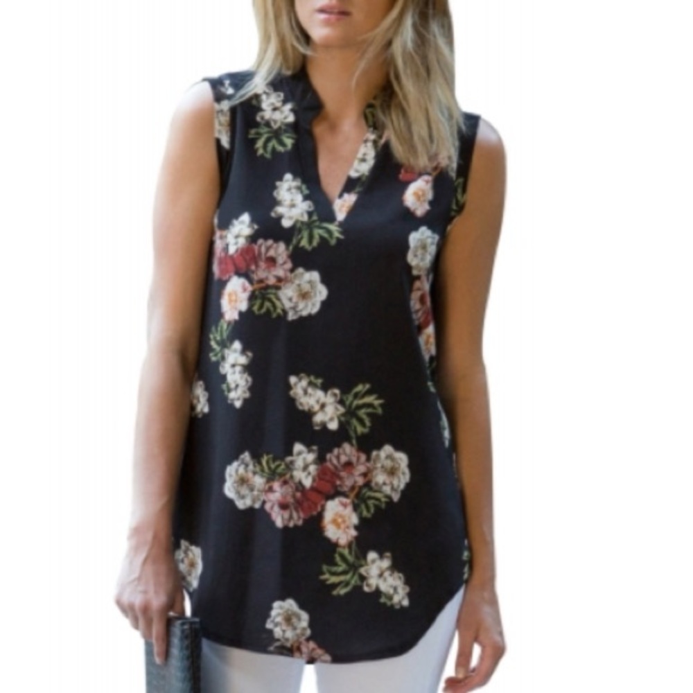 🌺 B2G1 🌺 Black Sleeveless Floral Top
